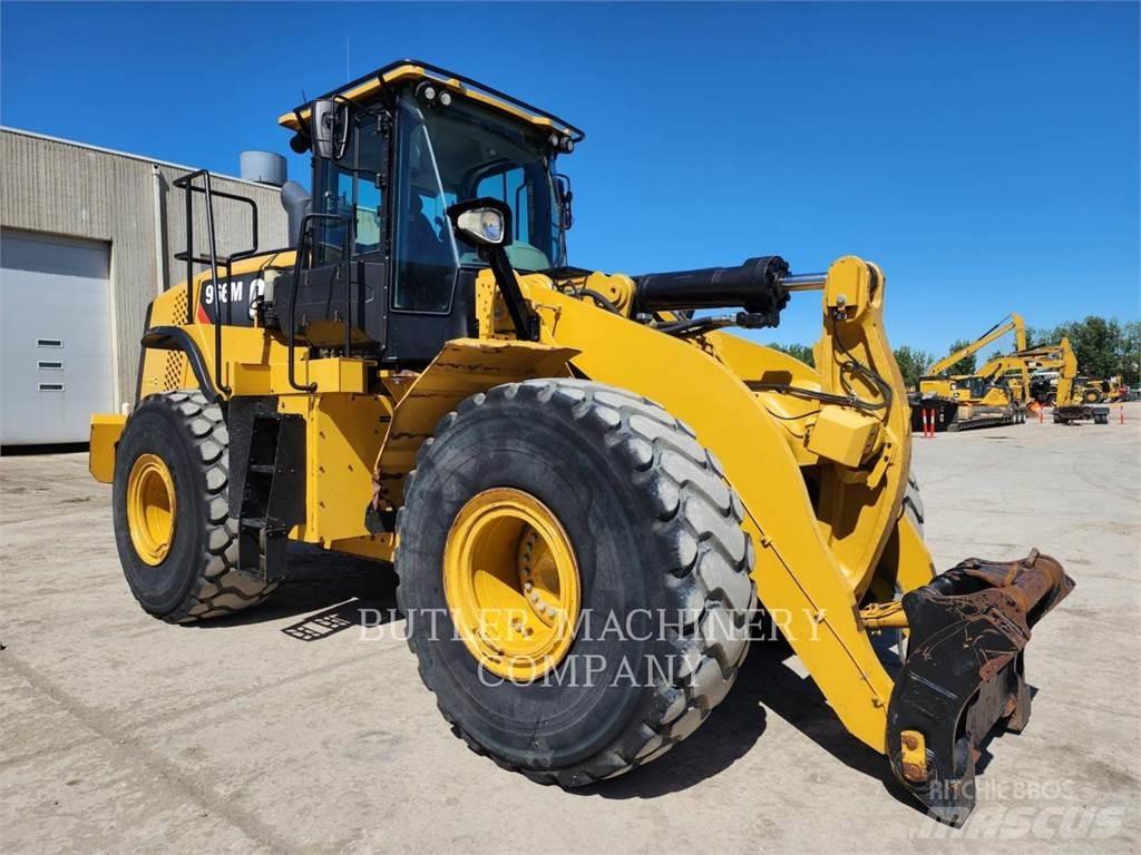 CAT 966M Iekrāvēji uz riteņiem