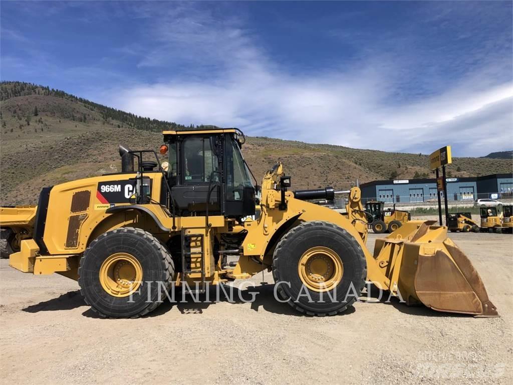 CAT 966M Iekrāvēji uz riteņiem