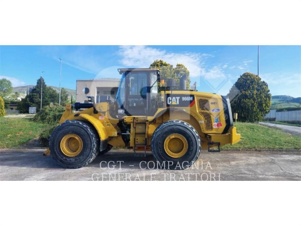 CAT 966M Iekrāvēji uz riteņiem