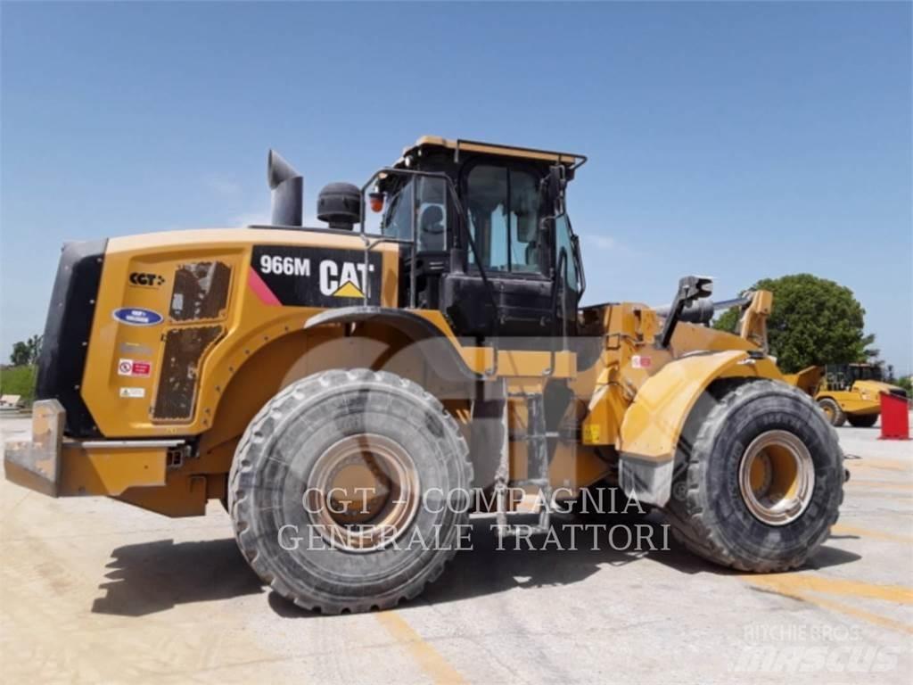 CAT 966M Iekrāvēji uz riteņiem