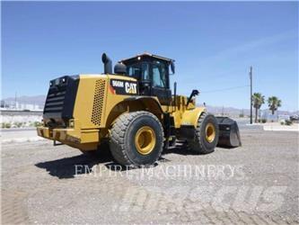 CAT 966M Iekrāvēji uz riteņiem