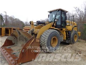 CAT 966M Iekrāvēji uz riteņiem