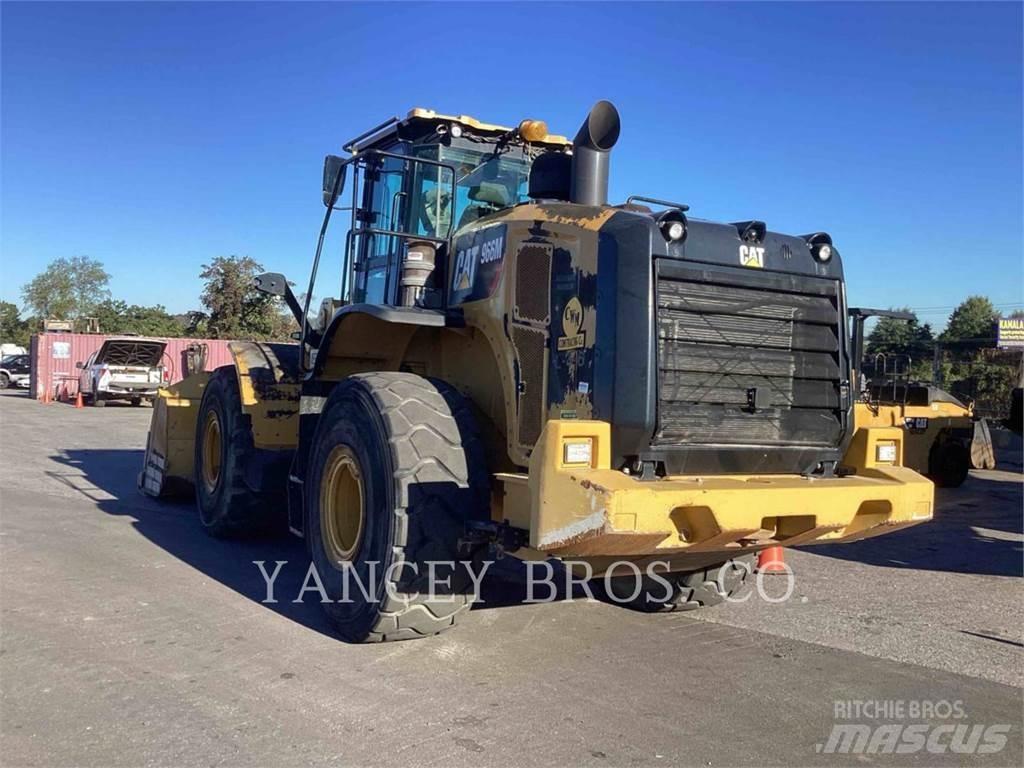 CAT 966M Iekrāvēji uz riteņiem