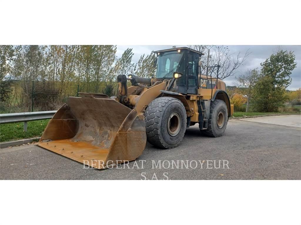 CAT 966M Iekrāvēji uz riteņiem