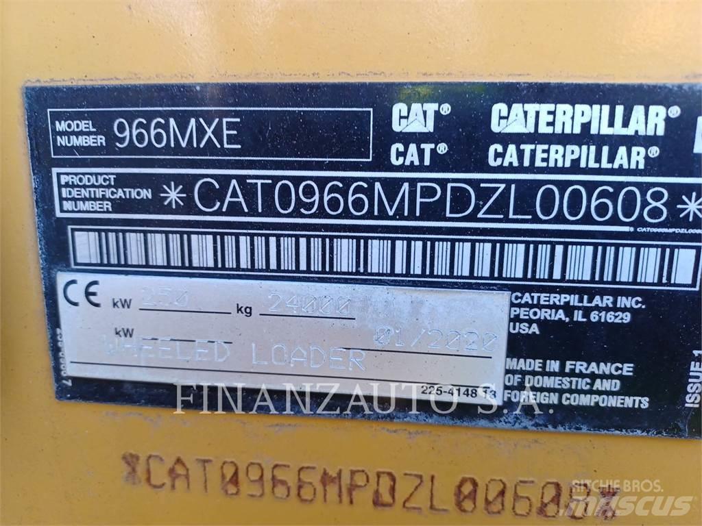 CAT 966M Iekrāvēji uz riteņiem