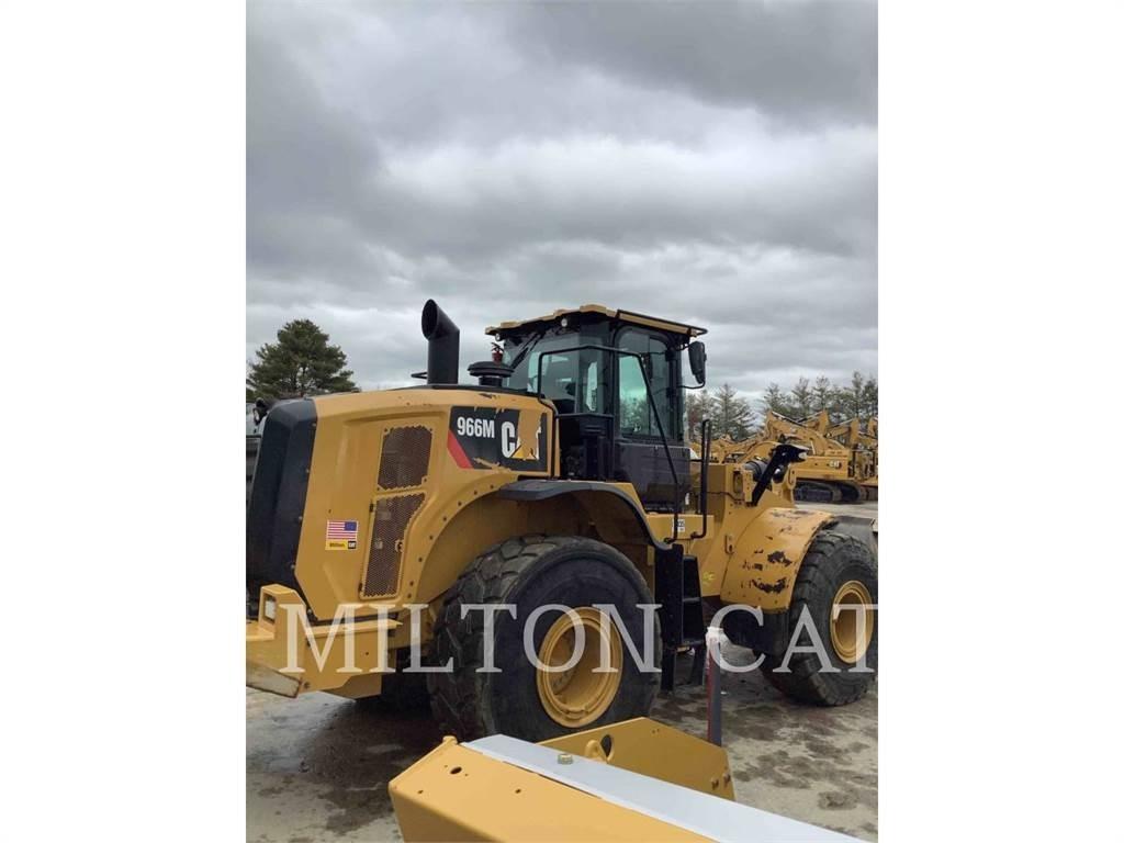 CAT 966M Iekrāvēji uz riteņiem