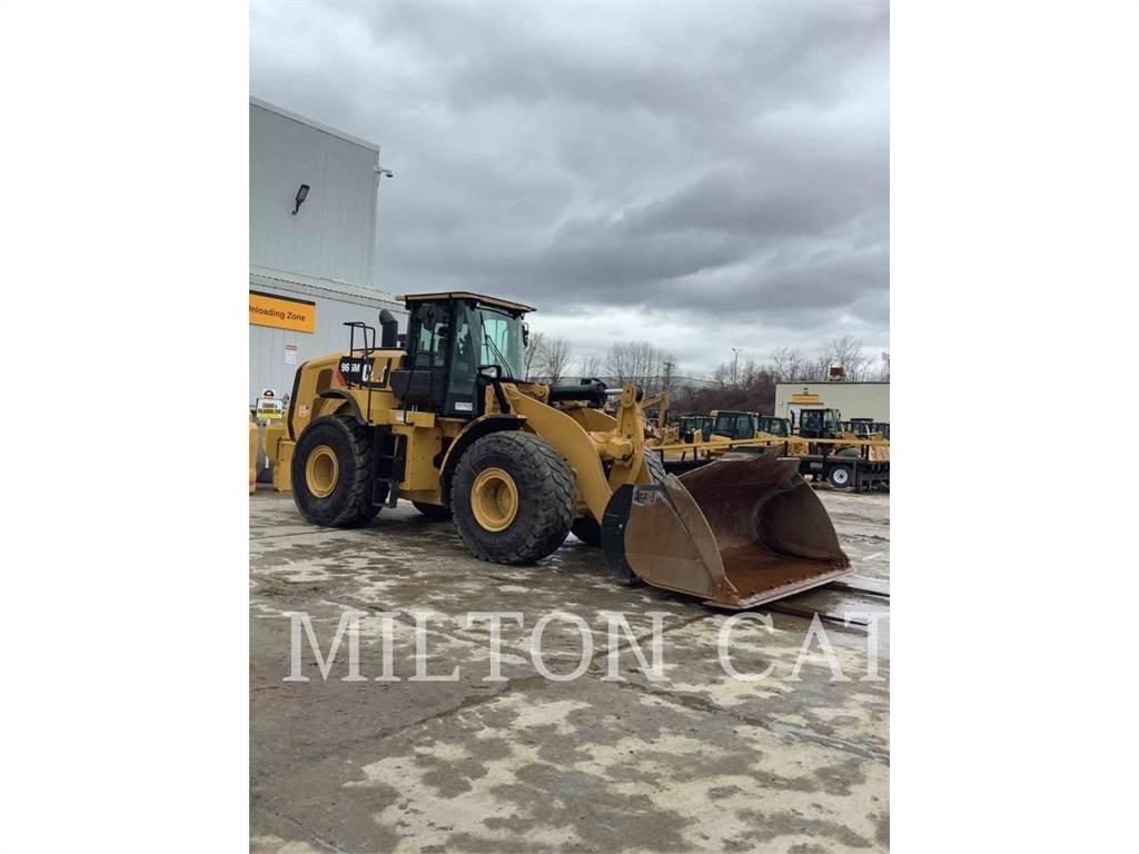 CAT 966M Iekrāvēji uz riteņiem