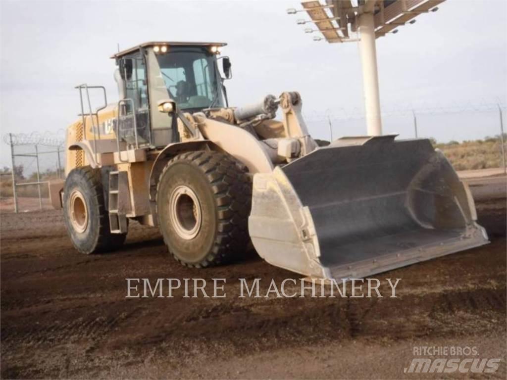 CAT 966M Iekrāvēji uz riteņiem