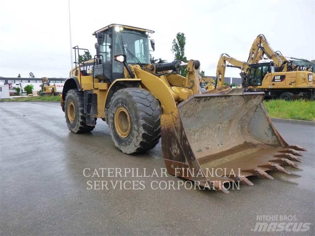 CAT 966M Iekrāvēji uz riteņiem
