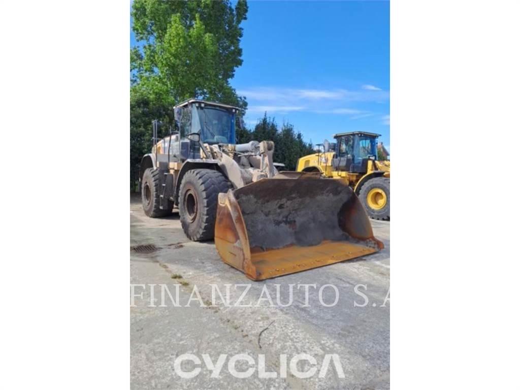 CAT 966M Iekrāvēji uz riteņiem