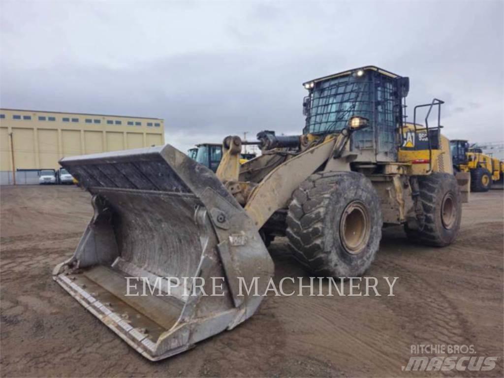CAT 966M Iekrāvēji uz riteņiem