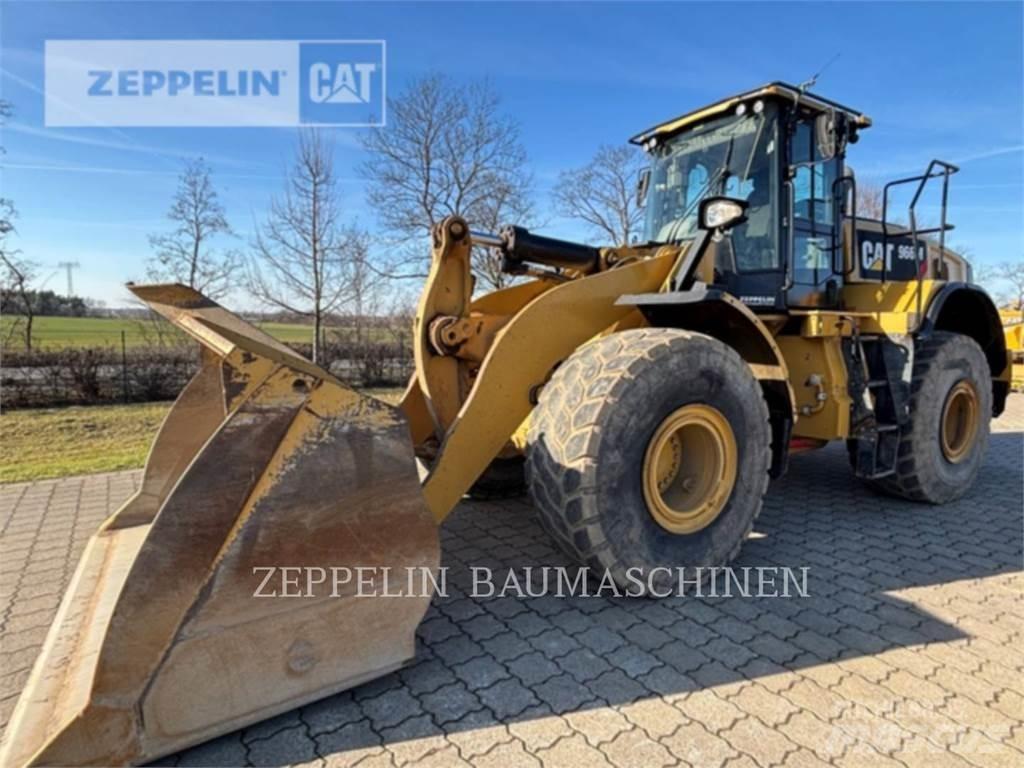 CAT 966M Iekrāvēji uz riteņiem