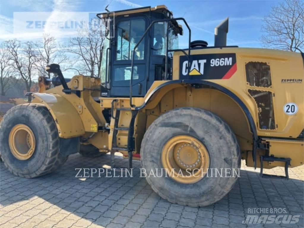 CAT 966M Iekrāvēji uz riteņiem
