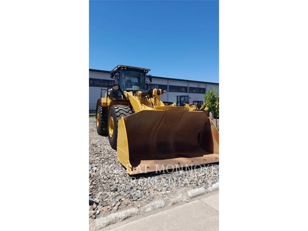 CAT 966M Iekrāvēji uz riteņiem