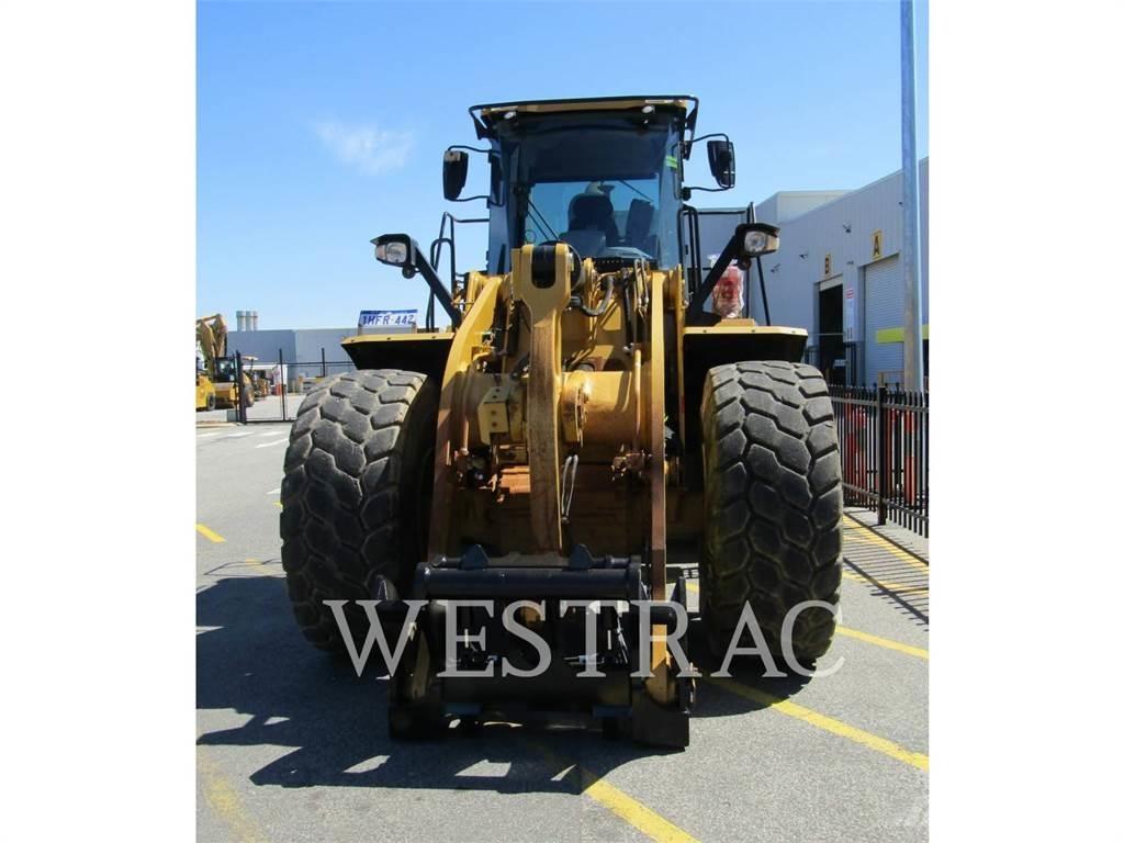 CAT 966M Iekrāvēji uz riteņiem