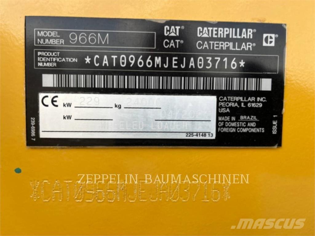 CAT 966M Iekrāvēji uz riteņiem