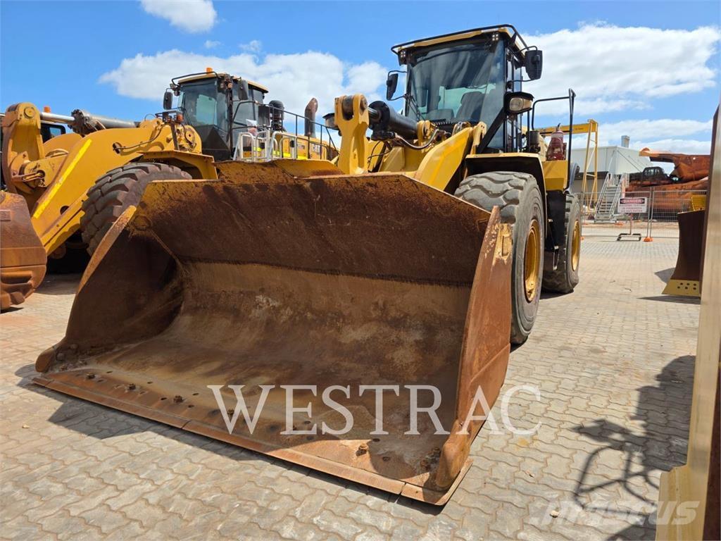 CAT 966M Iekrāvēji uz riteņiem