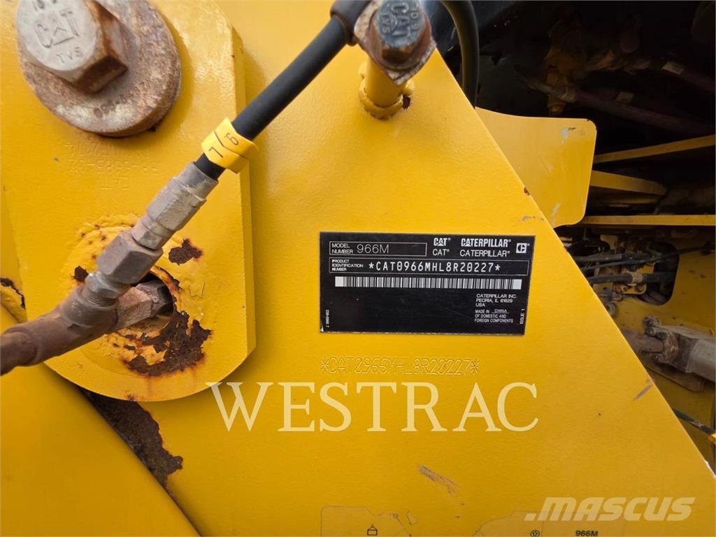 CAT 966M Iekrāvēji uz riteņiem