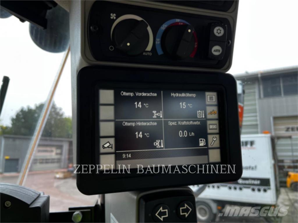 CAT 966M Iekrāvēji uz riteņiem