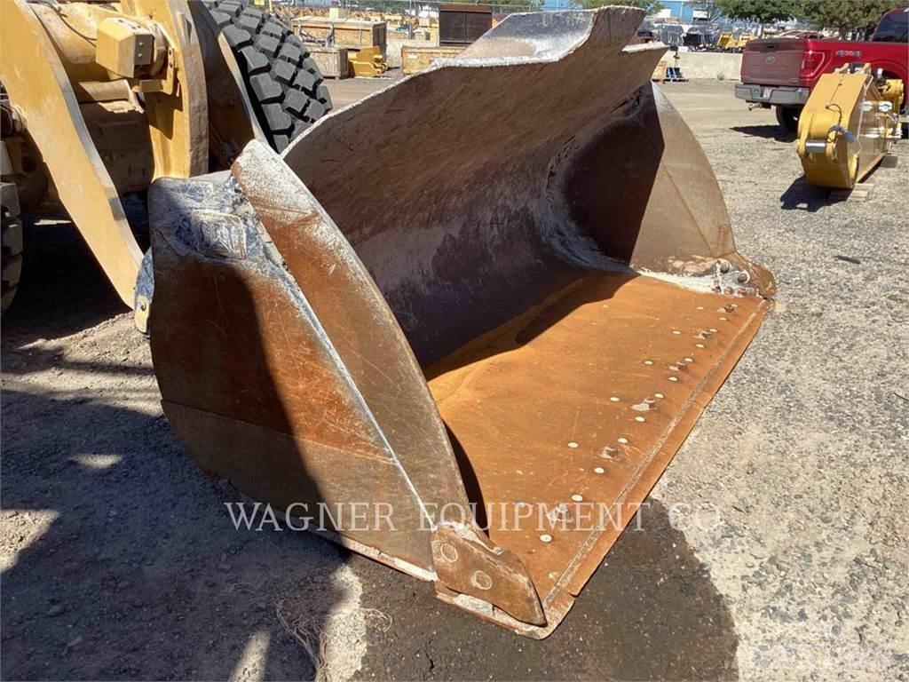 CAT 966M FC Iekrāvēji uz riteņiem
