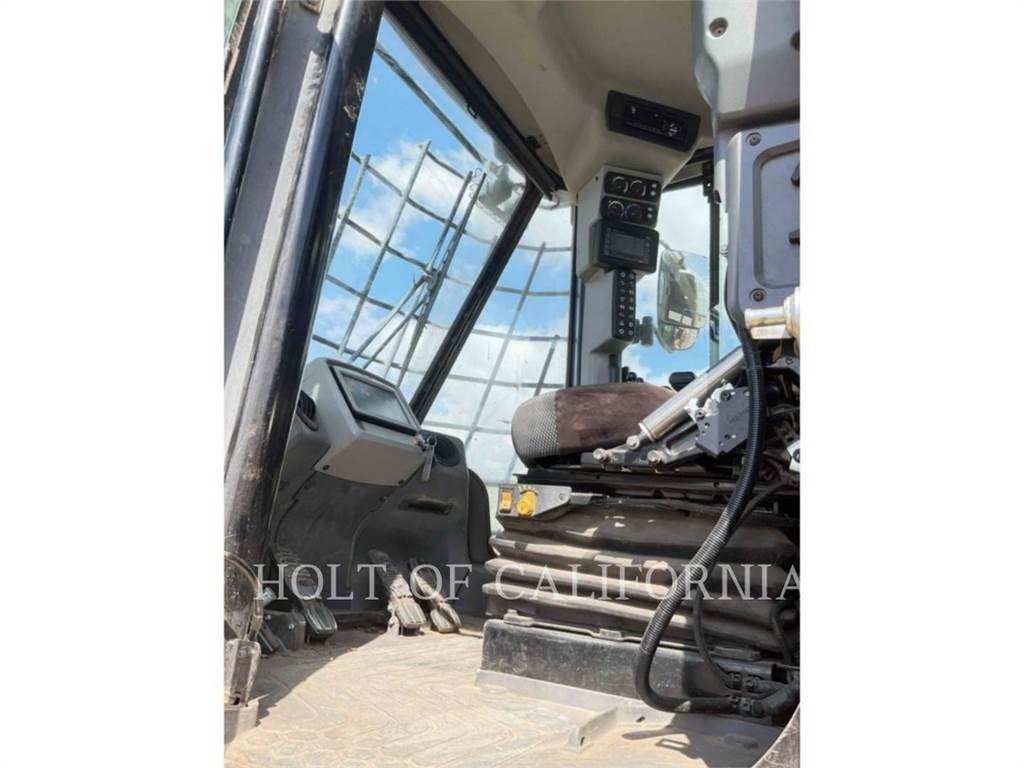 CAT 966M HL Iekrāvēji uz riteņiem