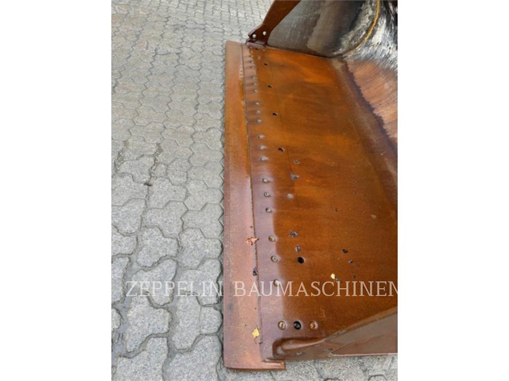 CAT 966MXE Iekrāvēji uz riteņiem