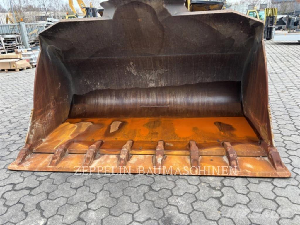 CAT 966MXE Iekrāvēji uz riteņiem