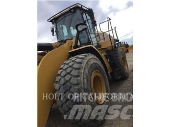 CAT 972 Iekrāvēji uz riteņiem