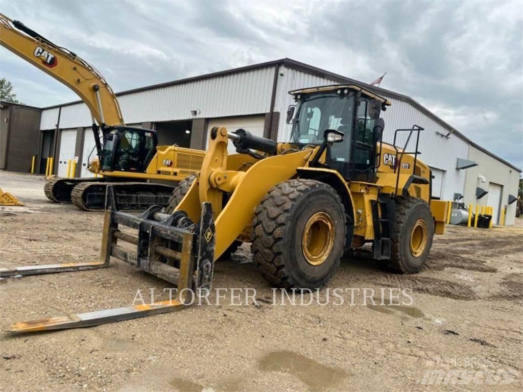 CAT 972-14 Iekrāvēji uz riteņiem