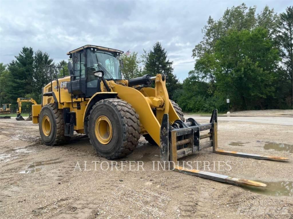 CAT 972-14 Iekrāvēji uz riteņiem