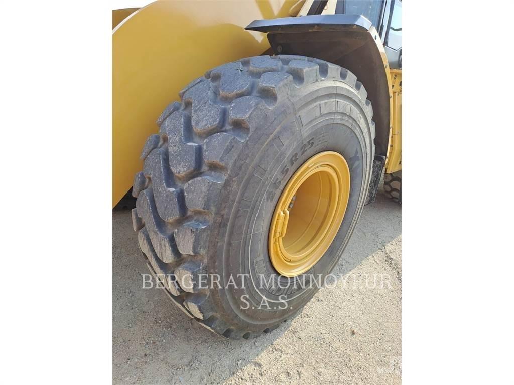 CAT 972 XE Iekrāvēji uz riteņiem