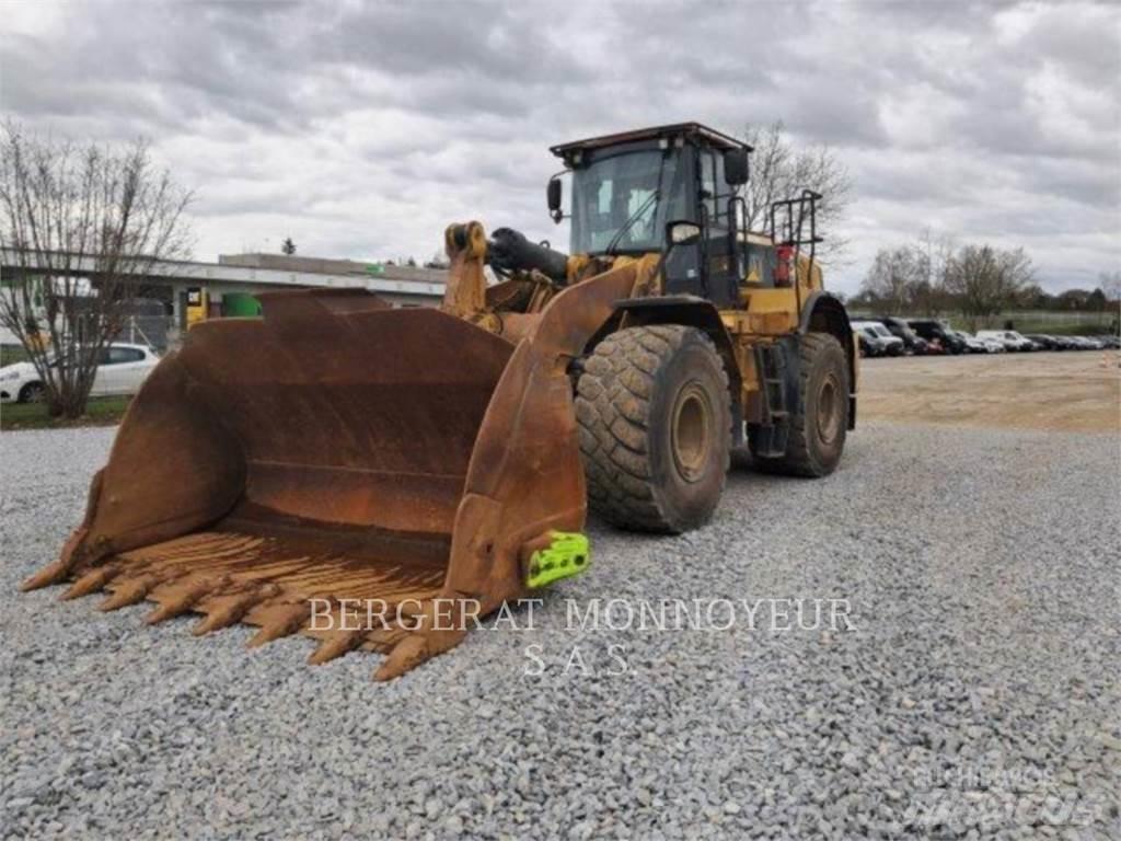 CAT 972K Iekrāvēji uz riteņiem