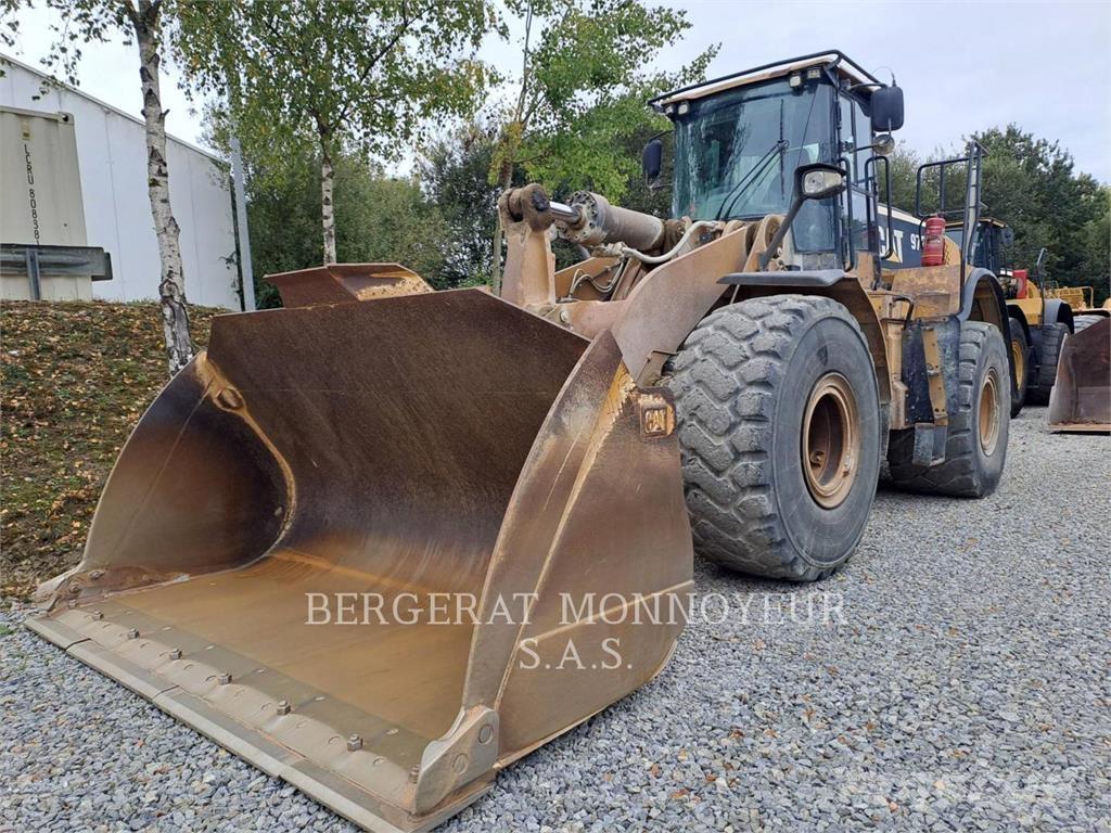 CAT 972K Iekrāvēji uz riteņiem