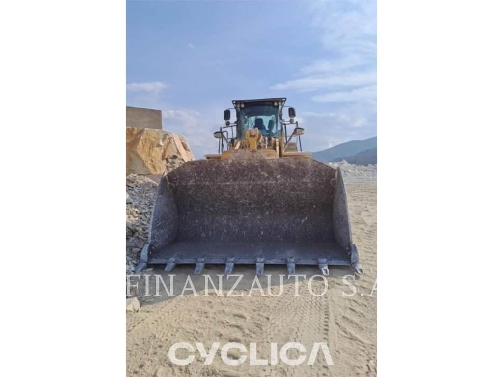 CAT 972K Iekrāvēji uz riteņiem