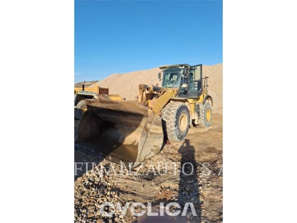 CAT 972K Iekrāvēji uz riteņiem
