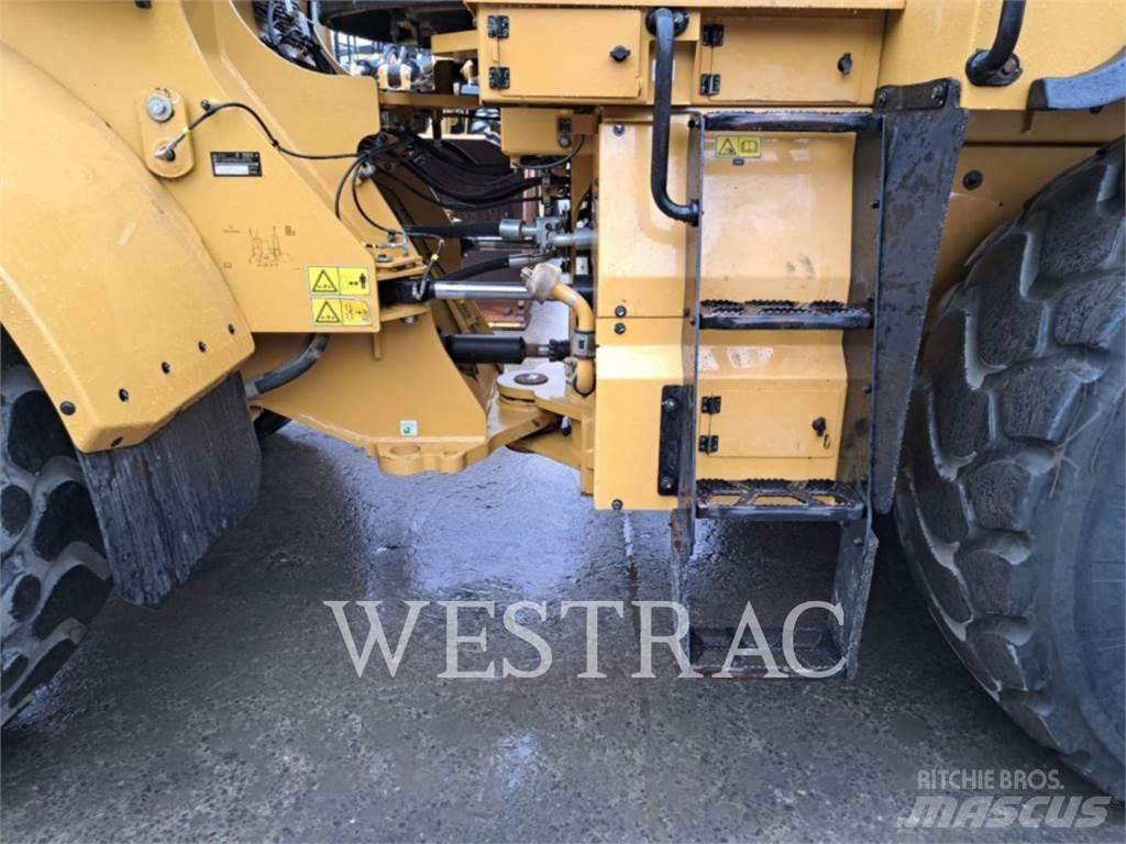 CAT 972M Iekrāvēji uz riteņiem