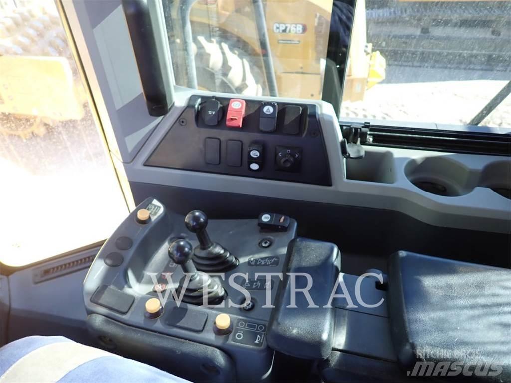 CAT 972M Iekrāvēji uz riteņiem