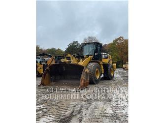 CAT 972M Iekrāvēji uz riteņiem