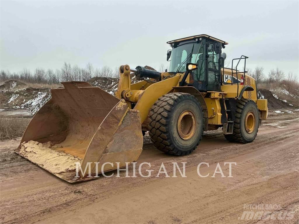 CAT 972M Iekrāvēji uz riteņiem