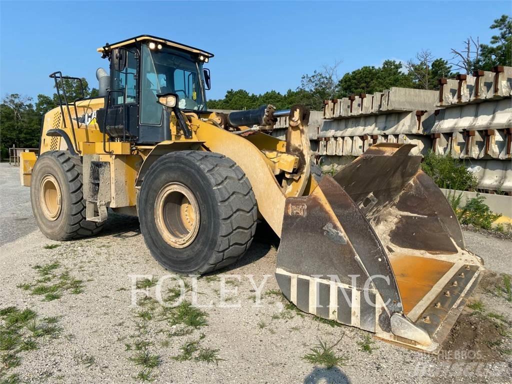 CAT 972M Iekrāvēji uz riteņiem