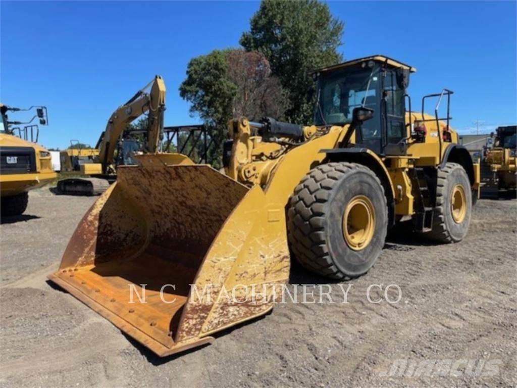 CAT 972M Iekrāvēji uz riteņiem