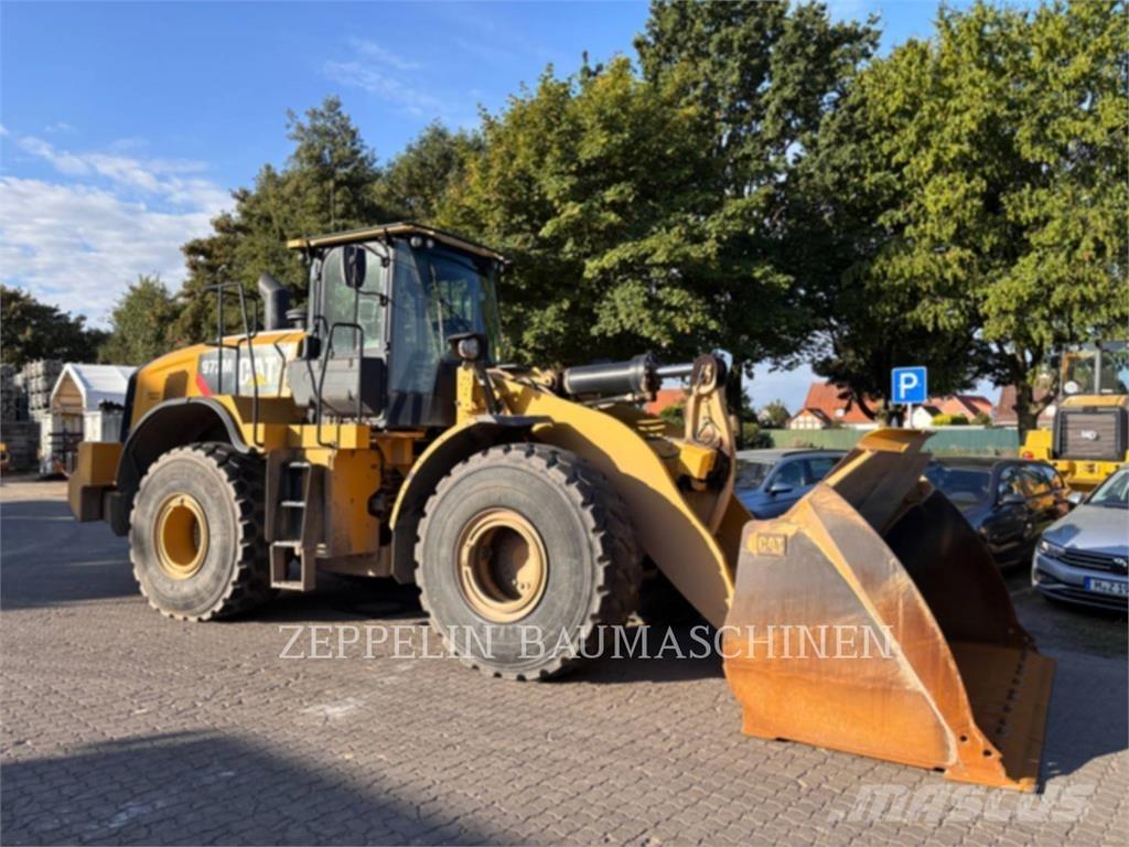 CAT 972M Iekrāvēji uz riteņiem