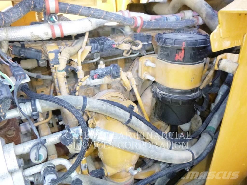 CAT 972MXE Iekrāvēji uz riteņiem