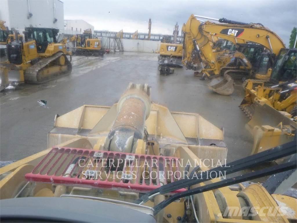 CAT 972MXE Iekrāvēji uz riteņiem