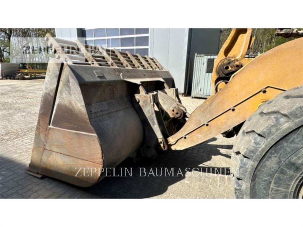 CAT 972MXE Iekrāvēji uz riteņiem
