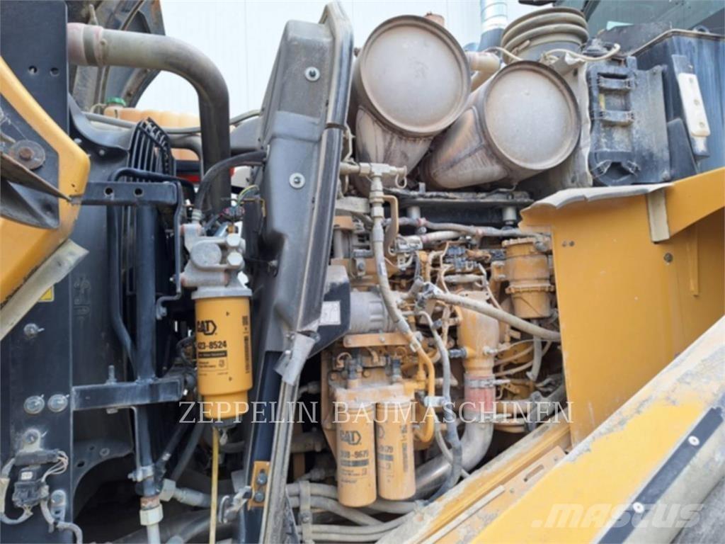 CAT 972MXE Iekrāvēji uz riteņiem