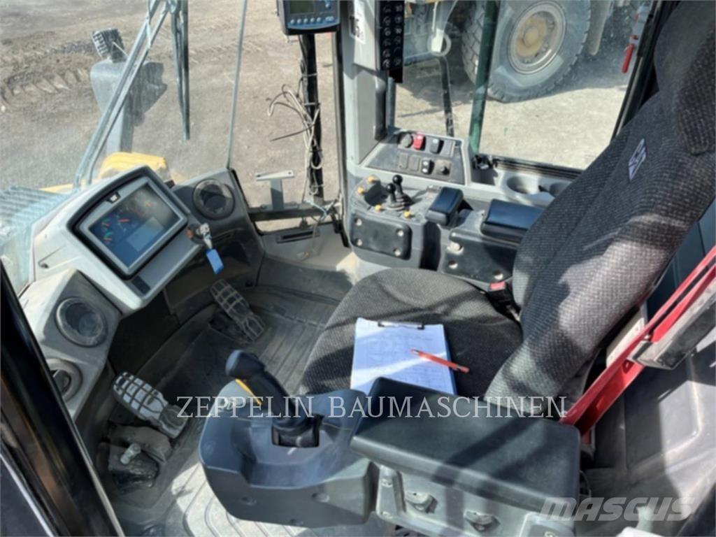 CAT 972MXE Iekrāvēji uz riteņiem