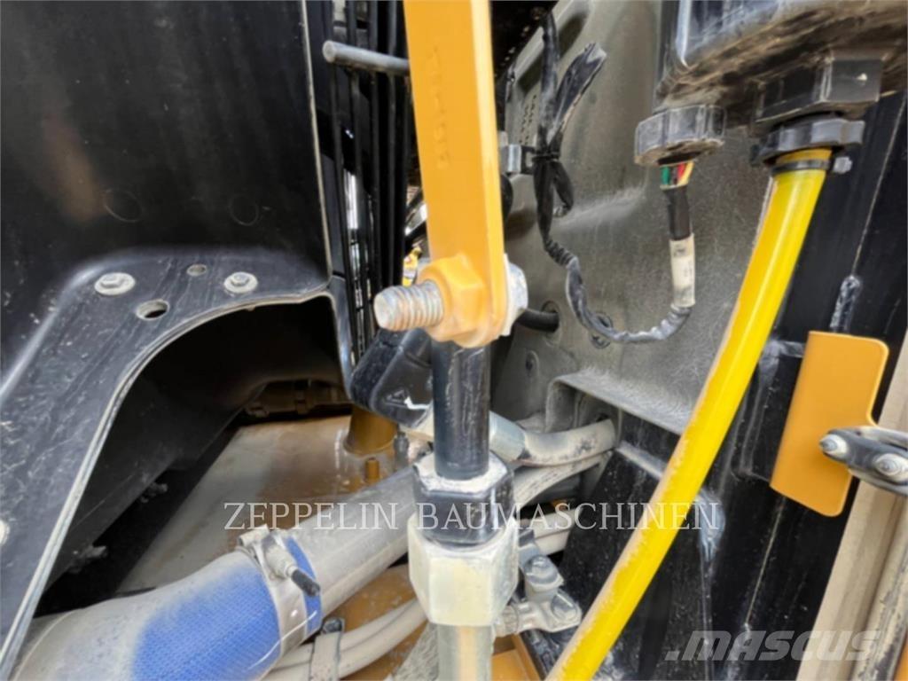 CAT 972MXE Iekrāvēji uz riteņiem