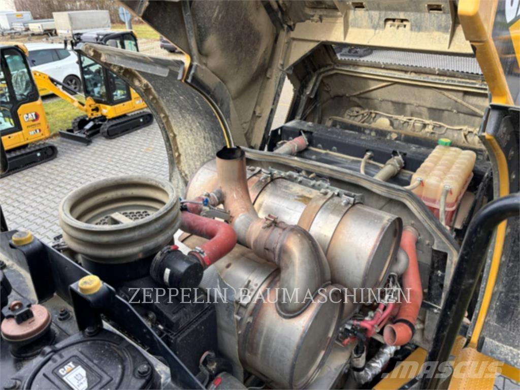 CAT 972MXE Iekrāvēji uz riteņiem