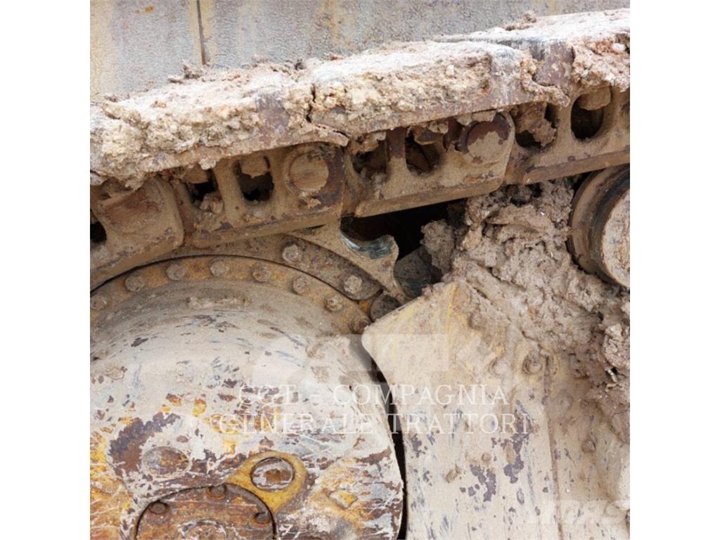 CAT 973C Kāpurķēžu iekrāvēji